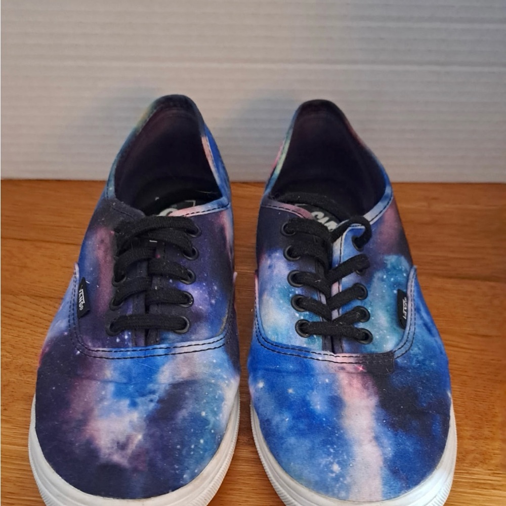 Vans Galaxy Print Lace-Up Sneakers Women’s 9.5/Men’s 8 Cosmic Space Shoes